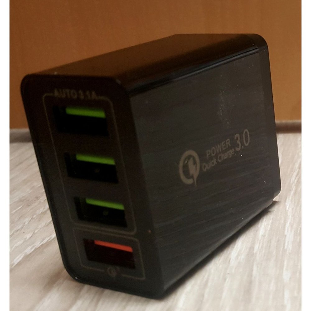 Fast 4 Port Wall Charger Quick Charge 3.0 Black - Picture 6 of 6